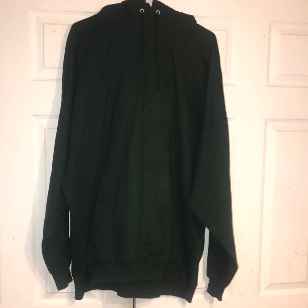 NWOT Men’s Classic Pullover Hoodie